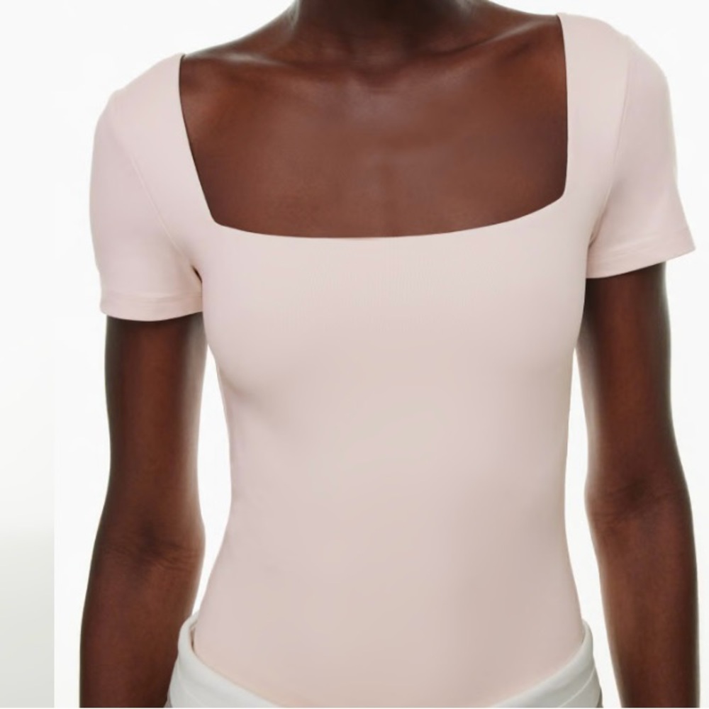 Aritzia Contour light pink bodysuit (S)